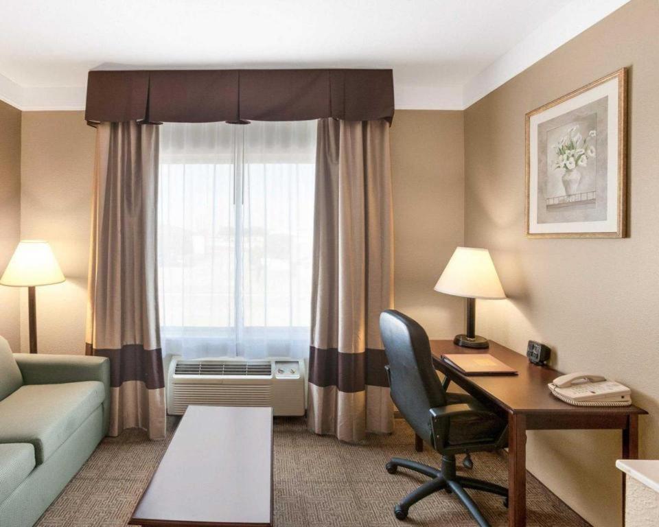 Comfort Suites Plainview Exteriér fotografie