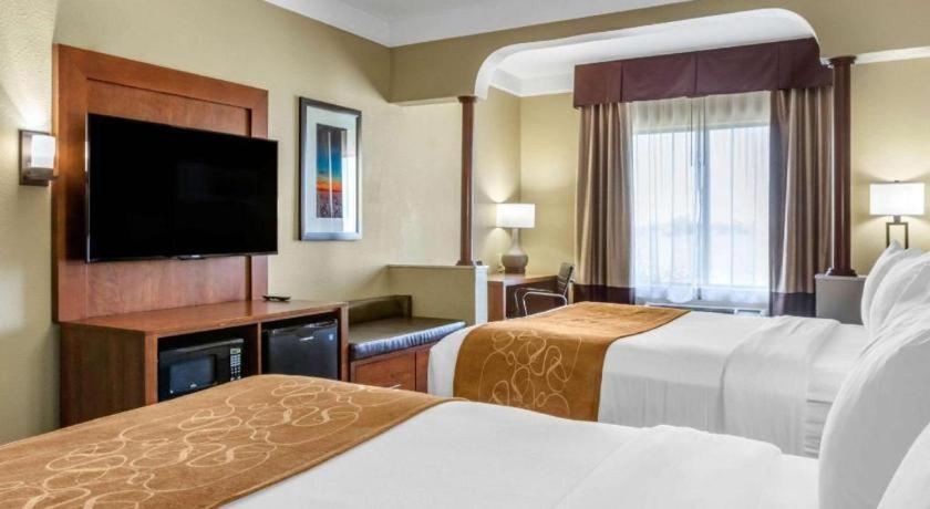 Comfort Suites Plainview Exteriér fotografie